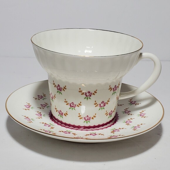 Lomonosov Demitasse Teacup and Saucer Pink Flowers - Picture 2 of 8